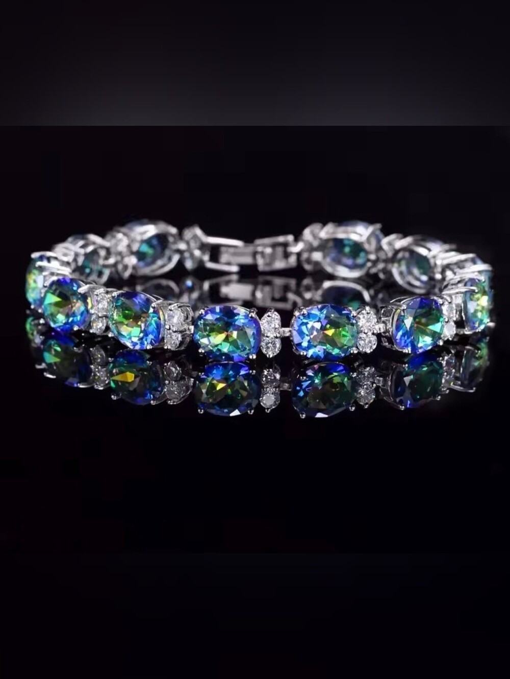 💙💚NEW💙💚 STUNNING!! AAA CZ Mystic Blue Bracelet